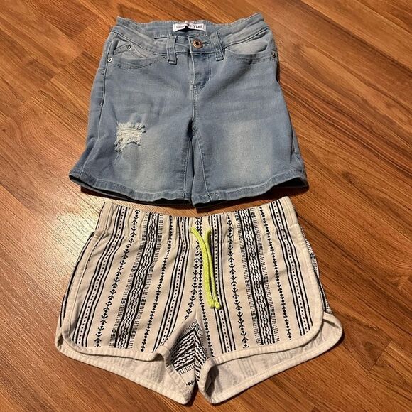 2 pack girls shorts- girls size 8 - Picture 1 of 7